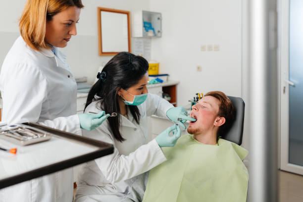 Best Tooth Infection Emergency Dentist  in Westbrook Center, CT